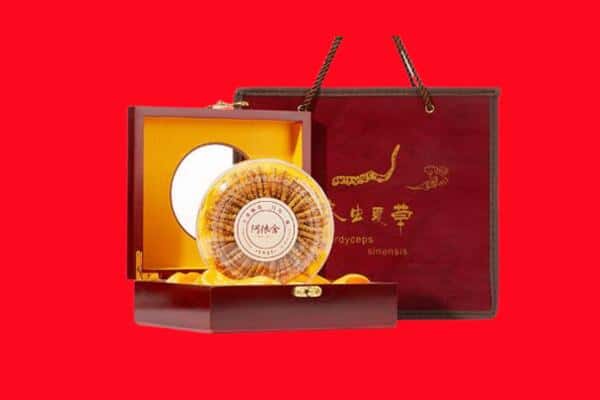 收购资讯:岳阳县回收冬虫夏草是按克吗